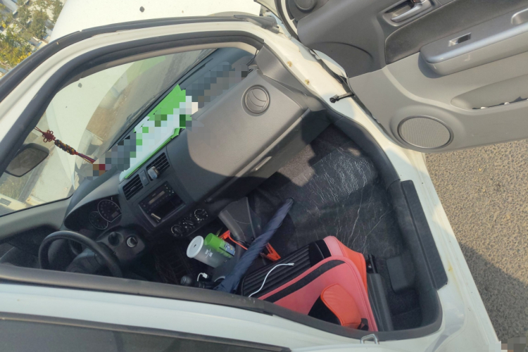 铃木 雨燕 2014款 1.3L 手动标准型局部细节9005