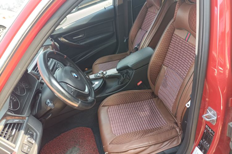 宝马3系 2014款 320Li 豪华设计套装中控内饰19