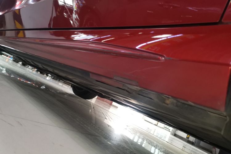 奔驰C级 2018款 C 200 运动版局部细节9002