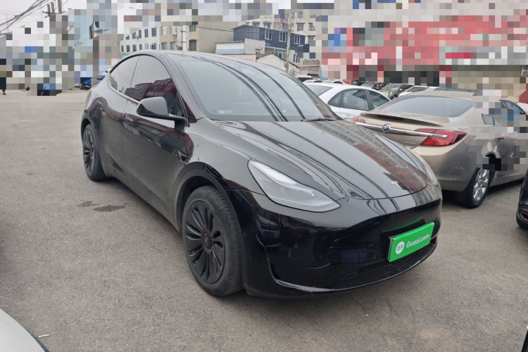 特斯拉 Model Y 2022款 改款 后轮驱动版车身外观3