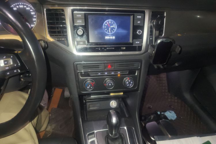 大众 高尔夫·嘉旅 2019款 280TSI 自动好奇型 国V中控内饰16