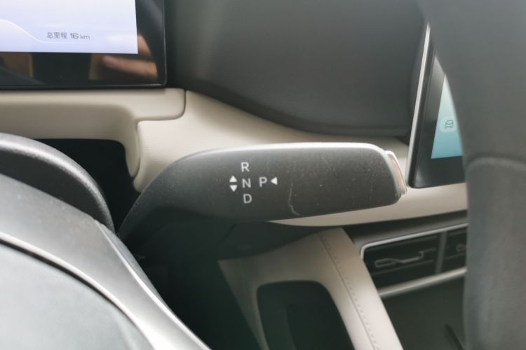 比亚迪 元UP 2025款 301KM 领航型局部细节18