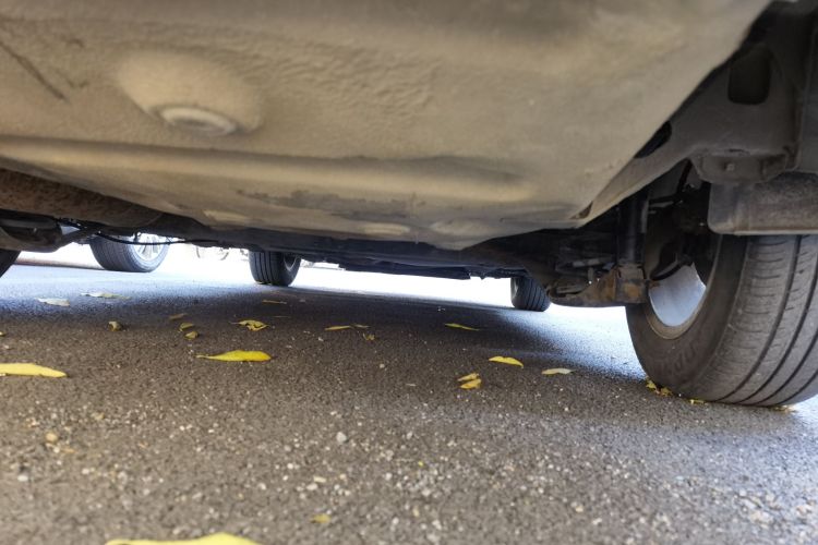 大众 朗逸 2013款 改款经典 1.6L 自动风尚版局部细节9009