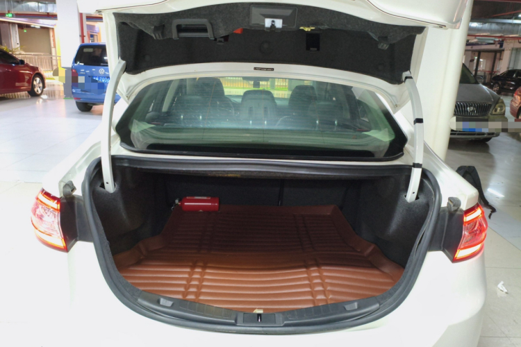 福特 蒙迪欧 2013款 2.0L GTDi200时尚型局部细节23