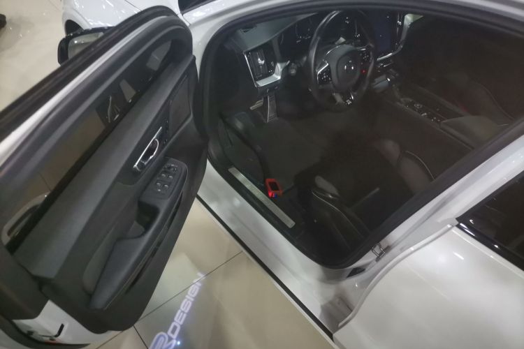 沃尔沃S60 2020款 T5 智雅运动版中控内饰20