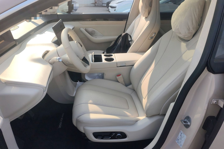 鸿蒙智行 智界R7 2025款 增程 251km Max局部细节19