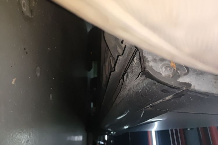 别克 君威 2017款 20T 精英型局部细节9004