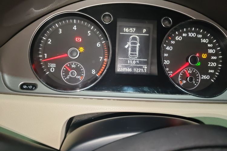 大众 迈腾 2013款 1.8TSI 领先型中控内饰15