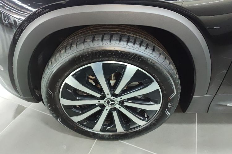 奔驰GLB 2024款 改款 GLB 220 时尚型车身外观6007