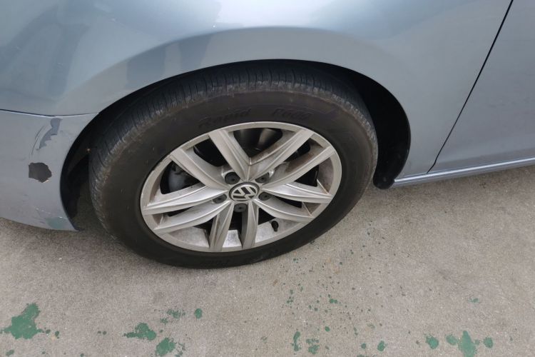 大众 高尔夫 2012款 1.4TSI 自动舒适型车身外观35