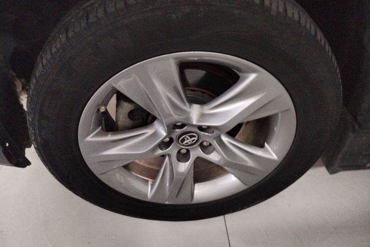 丰田 汉兰达 2018款 2.0T 四驱尊贵版 7座 国VI车身外观6007