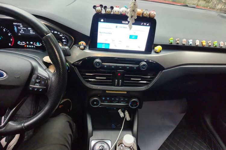 福特 福克斯 2020款 三厢 EcoBoost 180 自动锋潮型中控内饰16