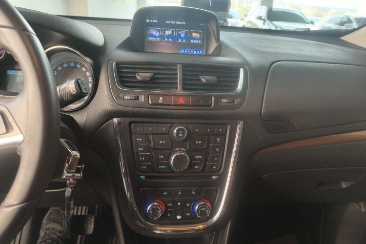 别克 昂科拉 2014款 1.4T 自动四驱全能旗舰型局部细节16