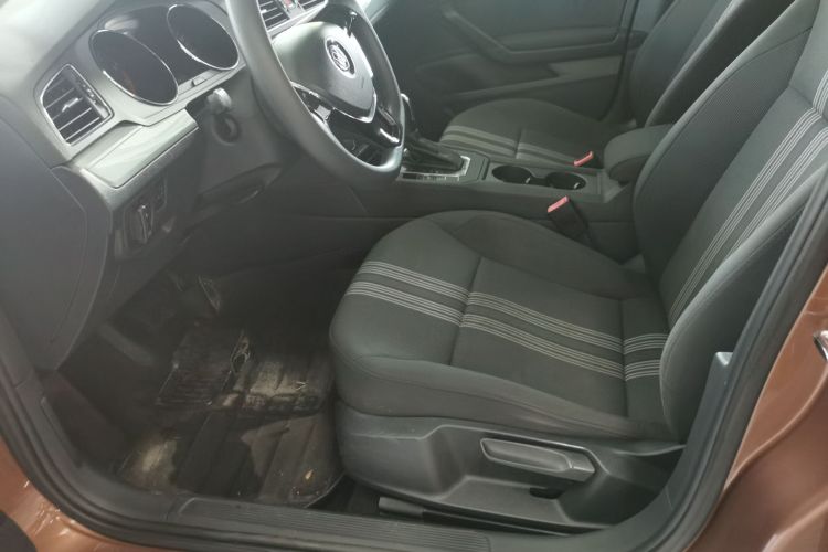 大众 凌渡 2017款 230TSI DSG风尚版中控内饰19