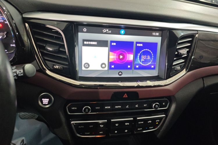 广汽传祺 传祺GS8 2019款 390T 两驱豪华智联版（七座）中控内饰16