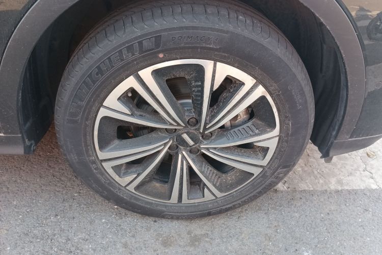 魏牌 拿铁DHT 2022款 1.5T DHT超大杯车身外观10