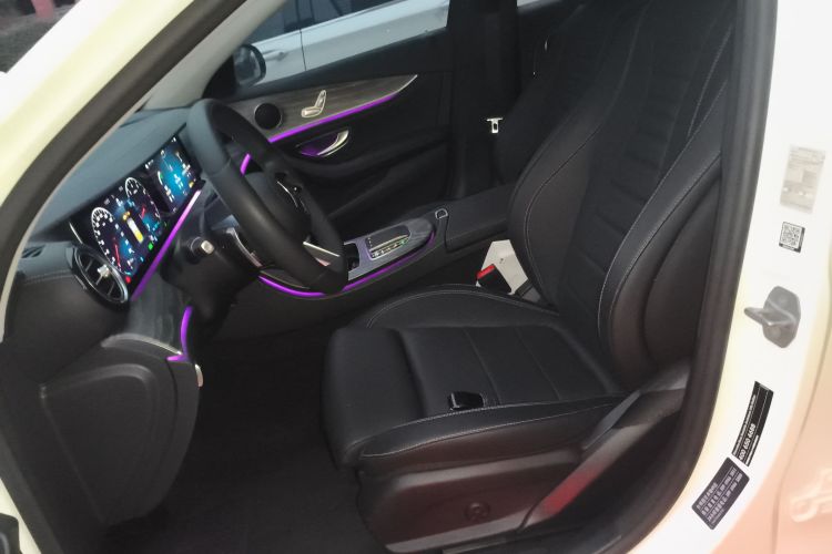 奔驰E级 2021款 E 260 L 运动型中控内饰19