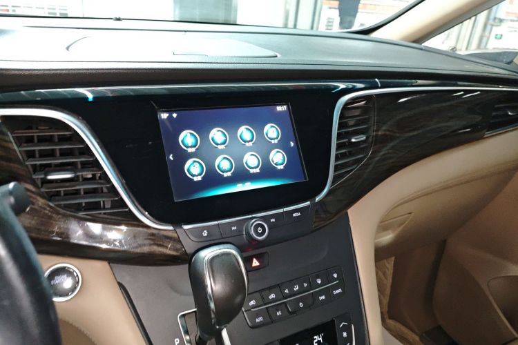 别克GL8 2017款 ES 28T 尊享型 国V中控内饰16