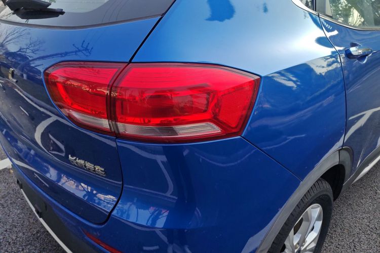 哈弗H2s 2017款 红标 1.5T 手动精英型车身外观9