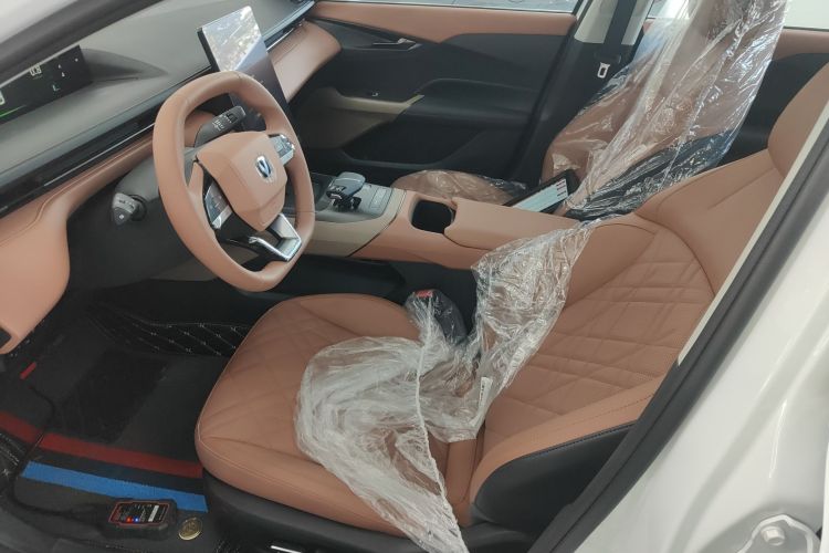 长安 逸动 2024款 1.5T GDI自动 旗舰型中控内饰19