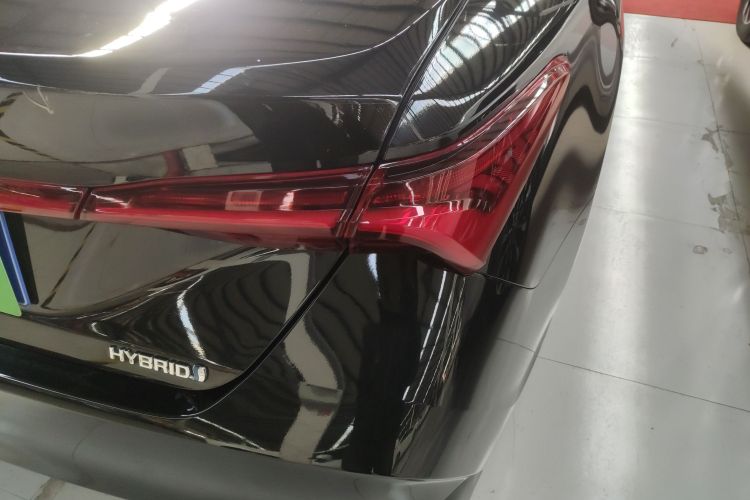 丰田 亚洲龙 2019款 双擎 2.5L 豪华版 国VI车身外观9