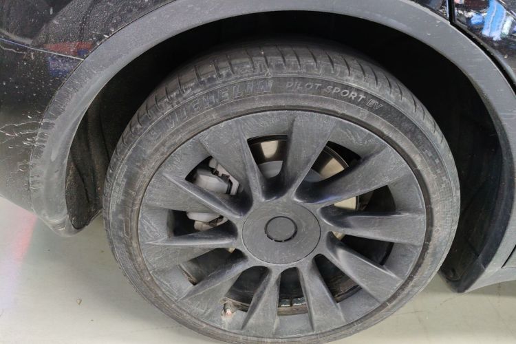 特斯拉 Model Y 2021款 标准续航后驱版车身外观6008