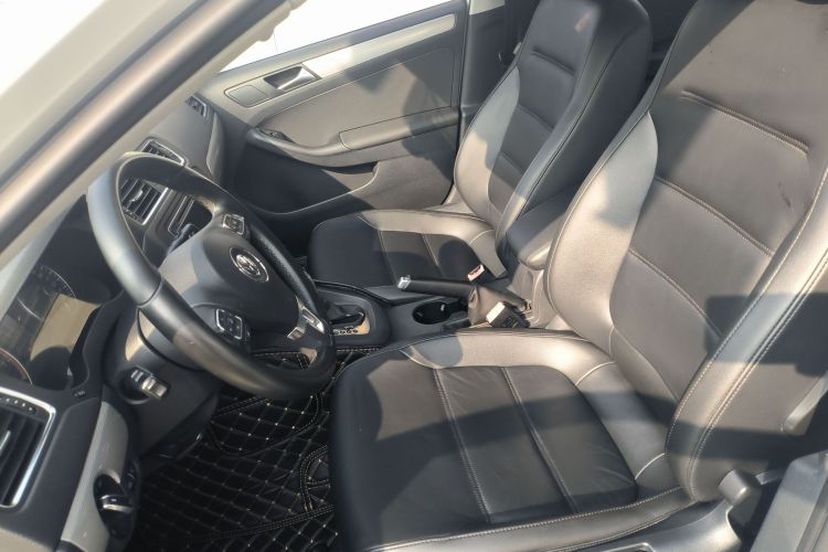 大众 速腾 2014款 改款 1.4TSI 自动豪华型中控内饰19