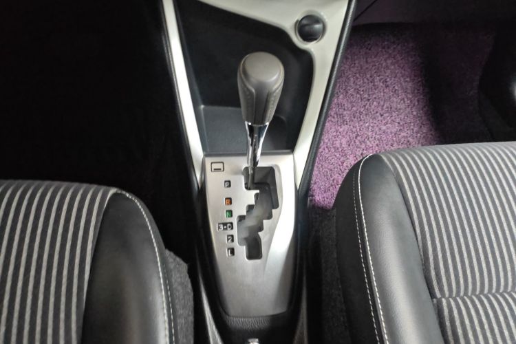 丰田 YARiS L 致炫 2015款 1.5G 自动炫动天窗特别版中控内饰18