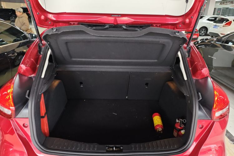 福特 福克斯 2017款 两厢 1.6L 自动风尚型智行版局部细节23