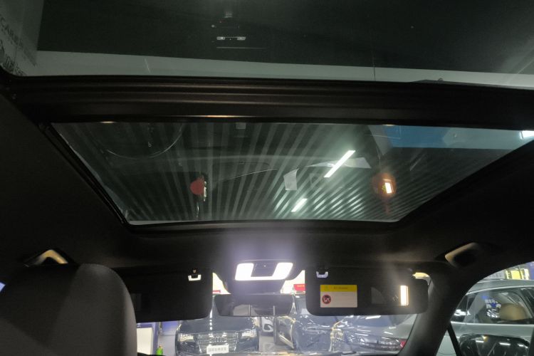 理想汽车 理想ONE 2020款 增程6座版中控内饰22