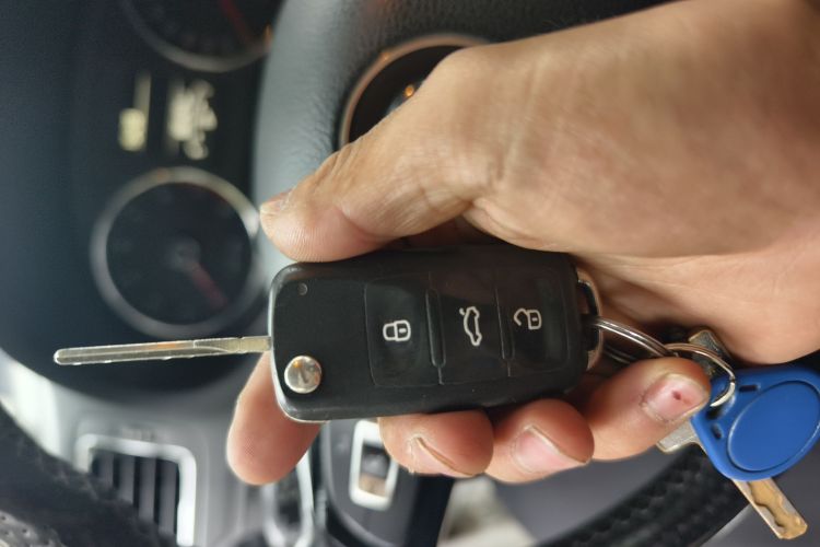 大众 Polo 2014款 1.4L 手动舒适版中控内饰11