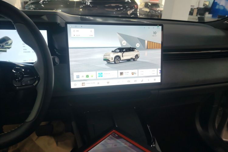 领克08 EM-P 2023款 120km 长续航Halo局部细节16