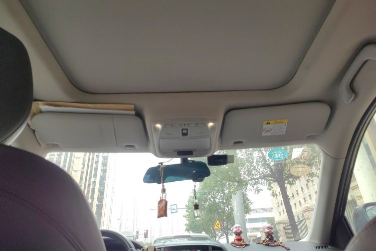 雷诺 科雷傲 2018款 2.0L 两驱120周年限量版中控内饰22