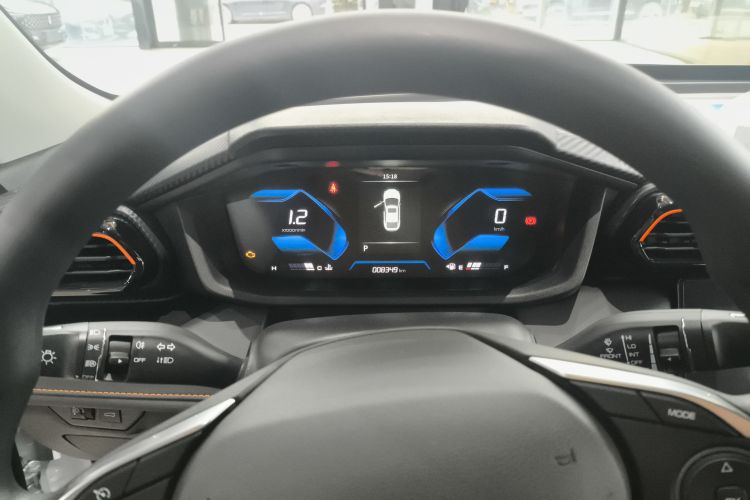 东风风神 奕炫 2024款 1.5L 自动劲速版局部细节14