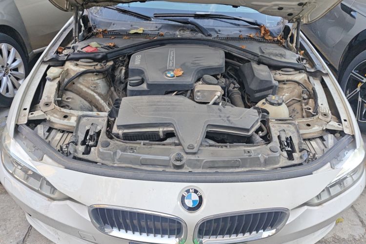 宝马3系 2015款 320Li 超悦版时尚型局部细节24