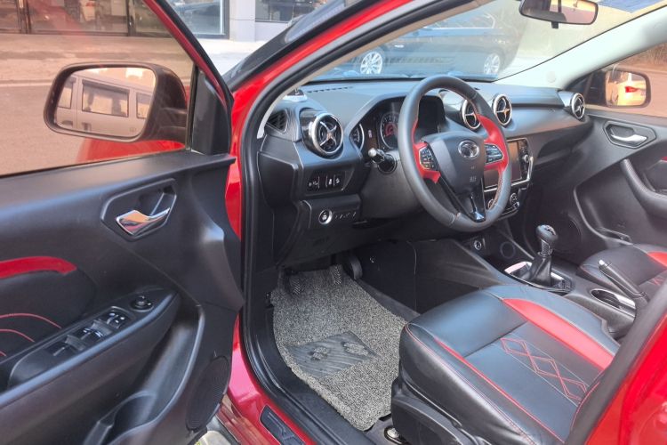 东南DX3 2018款 1.5T SRG 手动尊贵型中控内饰20