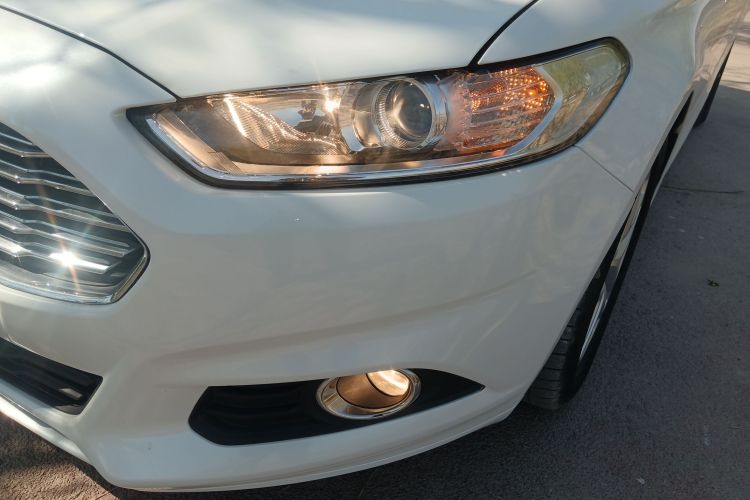 福特 蒙迪欧 2013款 1.5L GTDi180时尚型局部细节36