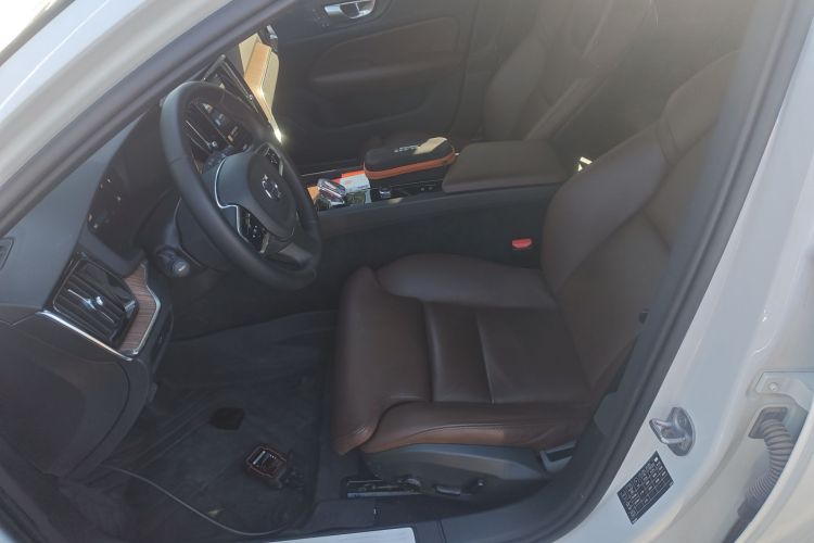 沃尔沃S60 2024款 B4 智远豪华版中控内饰19