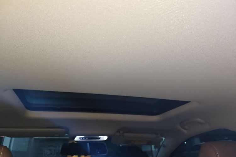 别克 君威 2019款 20T 精英型 国VI中控内饰22