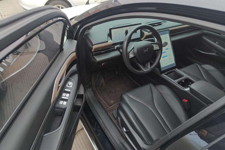 小鹏P5 2024款 500Pro版中控内饰7003