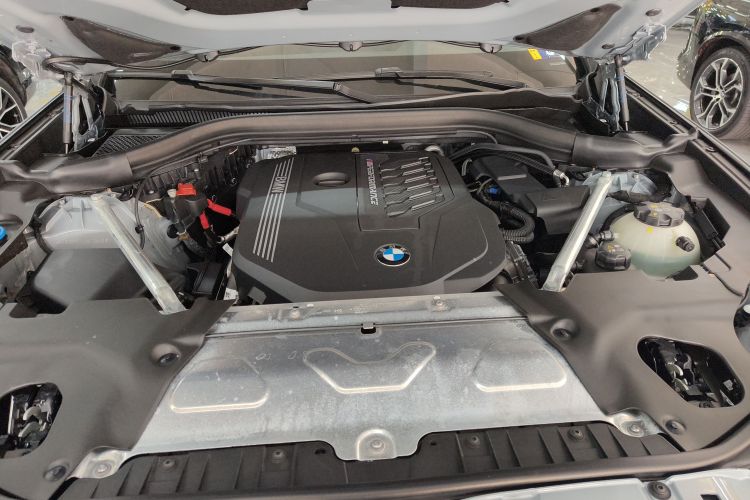 宝马X3(进口) 2022款 M40i机舱底盘24