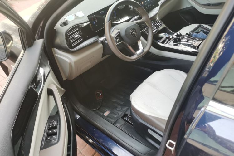 比亚迪 秦PLUS 2023款 冠军版 DM-i 55KM领先型中控内饰7003