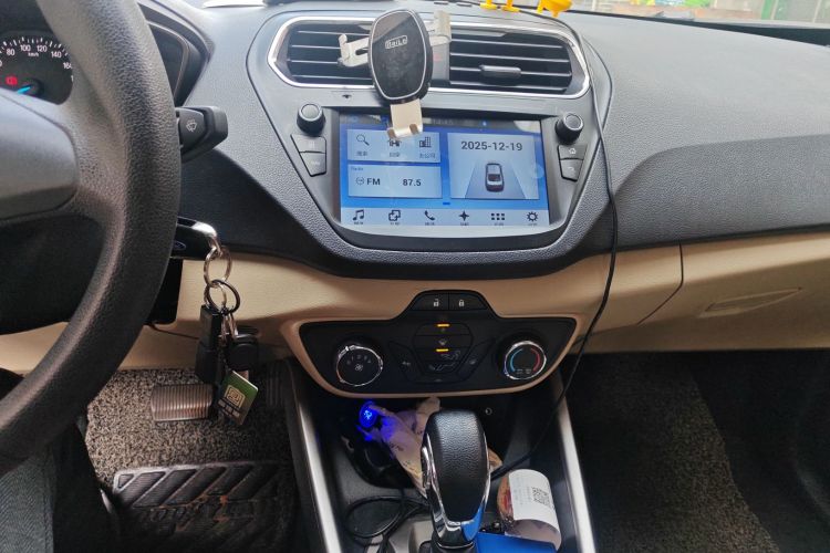 福特 福睿斯 2017款 1.5L 自动舒适型中控内饰16