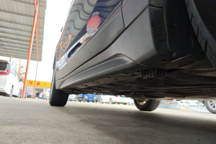 宝马X1 2019款 sDrive18Li 时尚型局部细节9001