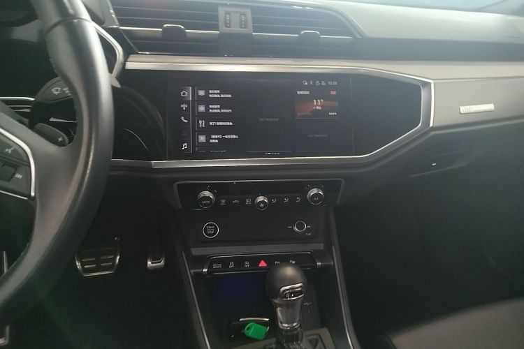 奥迪Q3 2024款 40 TFSI 时尚动感型中控内饰16