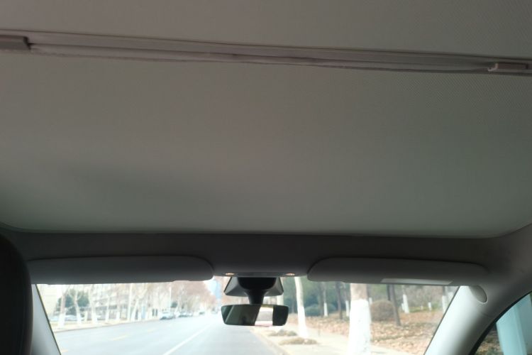 特斯拉 Model Y 2022款 改款 后轮驱动版中控内饰22