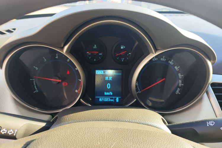 雪佛兰 科鲁兹 2015款 1.5L 经典 SL MT局部细节14