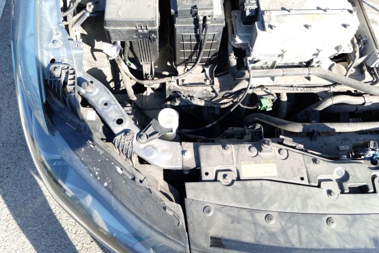 小鹏P5 2021款 550G局部细节9006