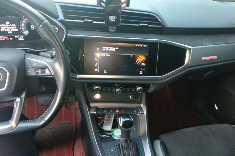 奥迪Q3 2020款 45 TFSI quattro 时尚动感型中控内饰16