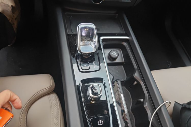 沃尔沃XC60 2026款 B5 四驱智远豪华版中控内饰18